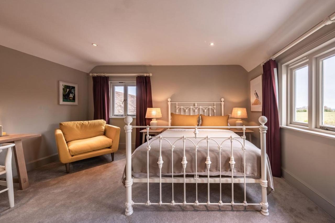 The Crown Inn ستوك من نايلاند المظهر الخارجي الصورة