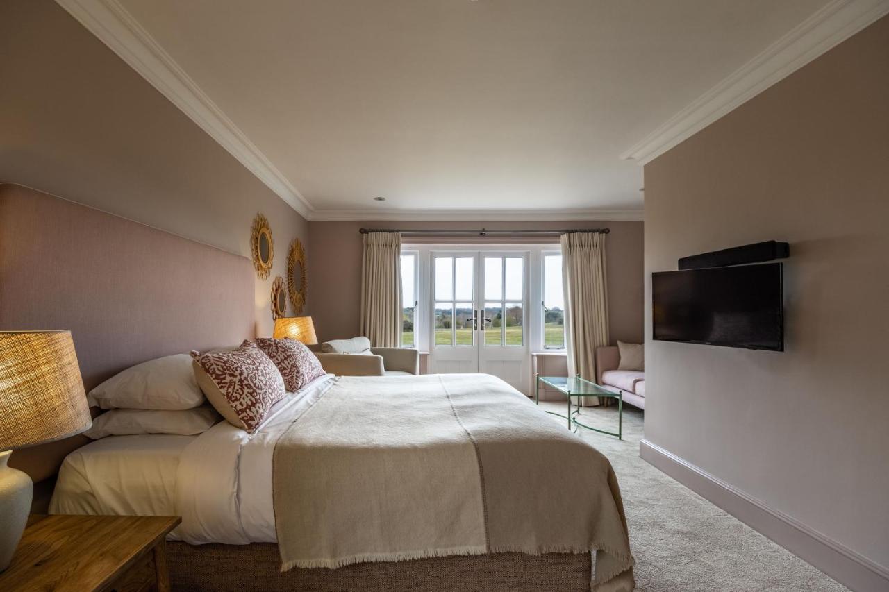 The Crown Inn ستوك من نايلاند المظهر الخارجي الصورة